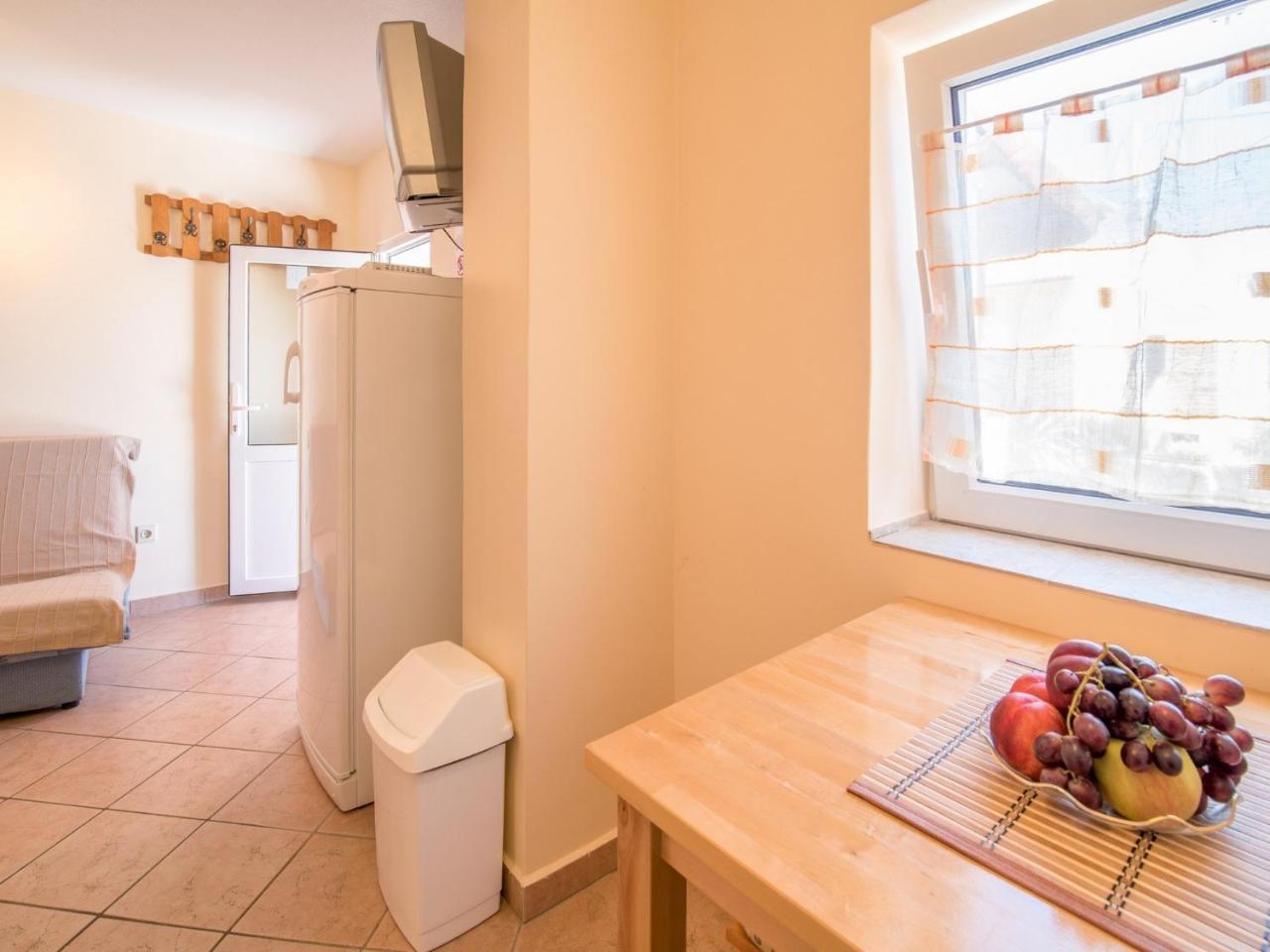 Apartment In Vrbnik/Insel Krk 13614 Luaran gambar