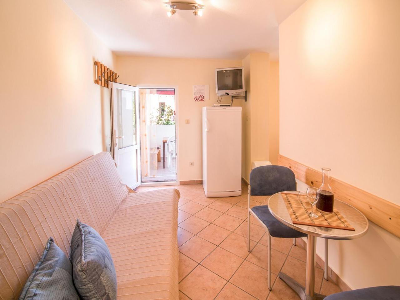 Apartment In Vrbnik/Insel Krk 13614 Luaran gambar
